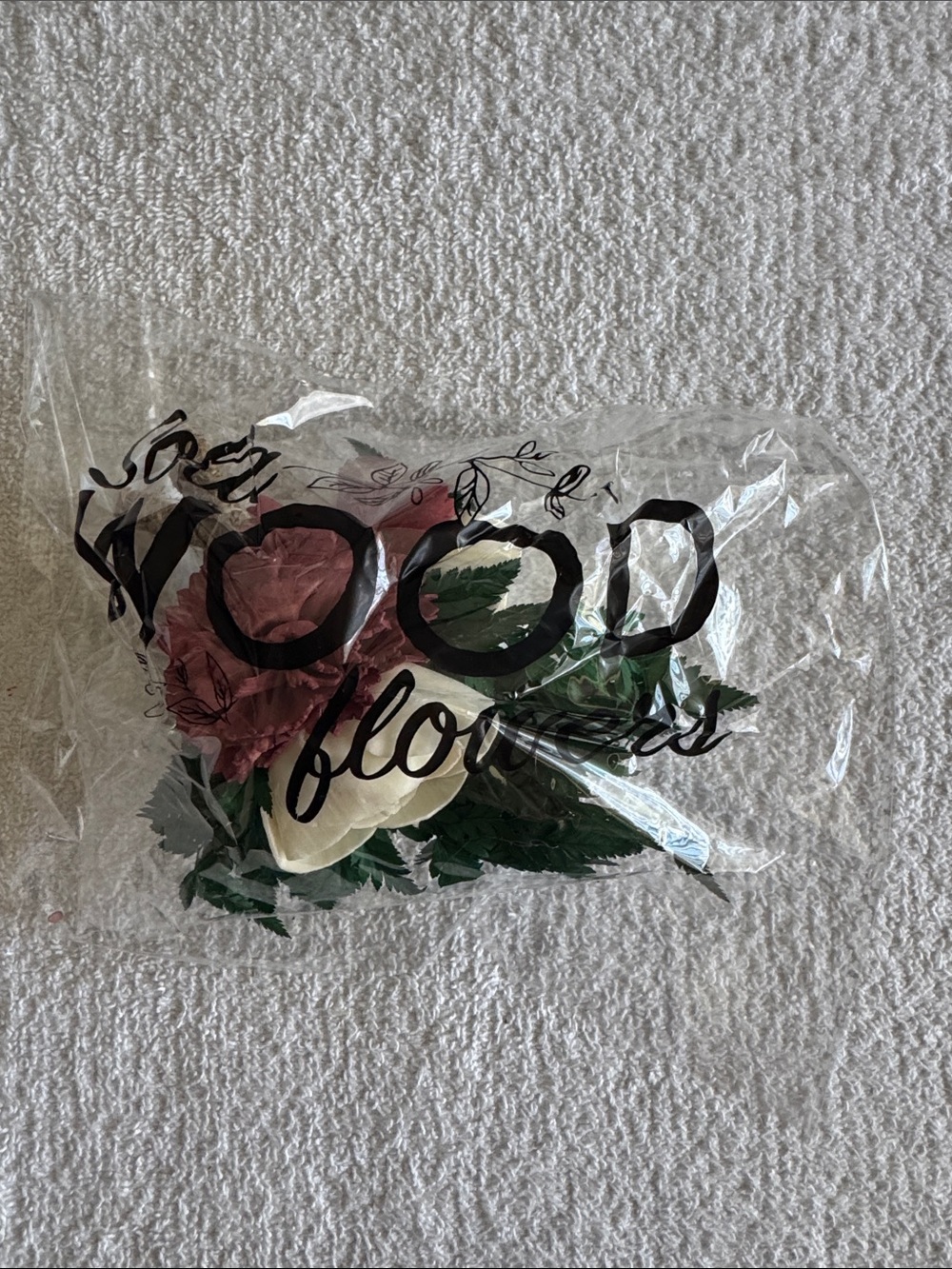 Sola Wood Flowers Romance Boutonnière Set of 3 Flowers